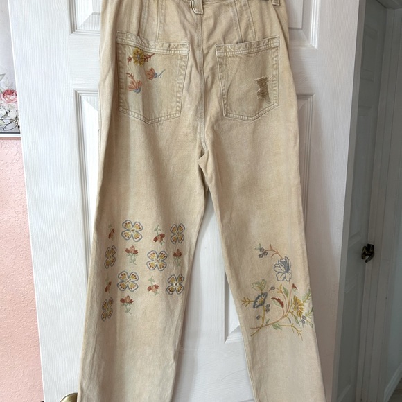 Free People Kiss the Sky Distressed Jeans - Picture 4 of 4